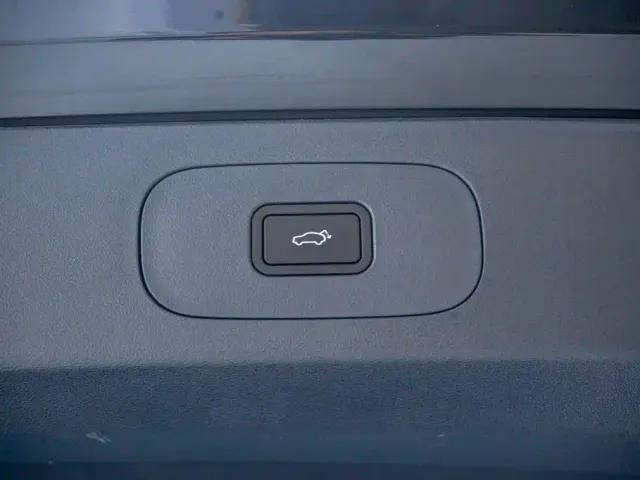Geely Galaxy Starship 7 EM-i — Фото автомобиля 27