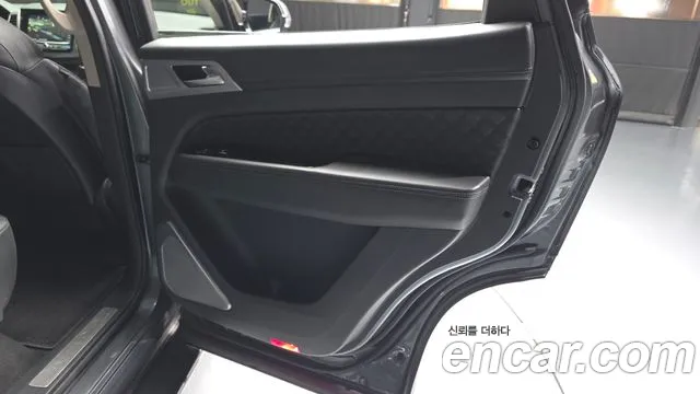 KG_Mobility_Ssangyong Rexton — Фото автомобиля 25