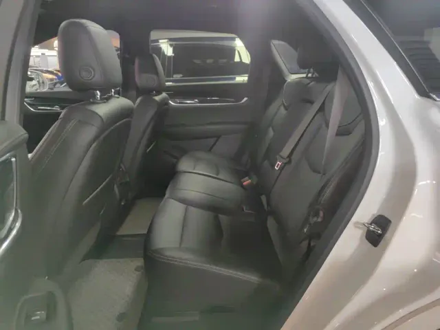 Cadillac XT5 — Фото автомобиля 12
