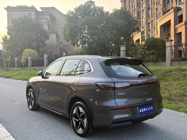 Geely Galaxy E5 — Фото автомобиля 5