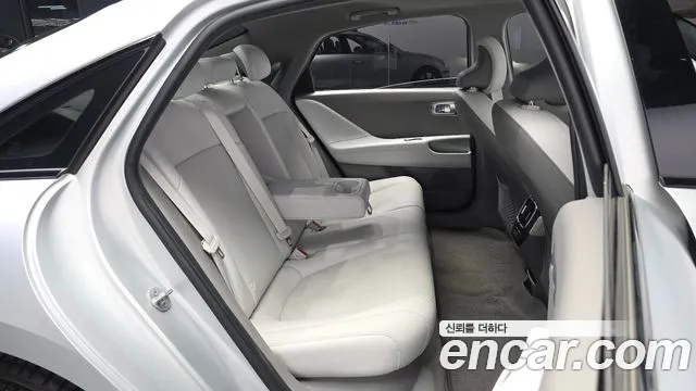 Hyundai Ioniq 6 — Фото автомобиля 18