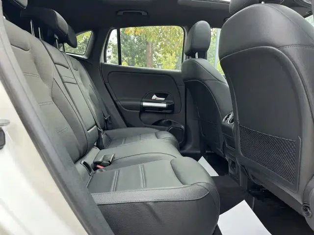 Mercedes-Benz GLA-Class — Фото автомобиля 22