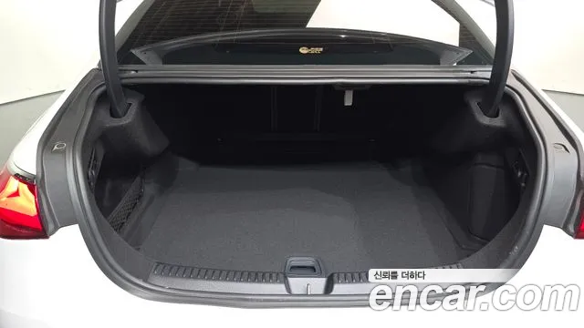Mercedes-Benz E-Class W214 — Фото автомобиля 27