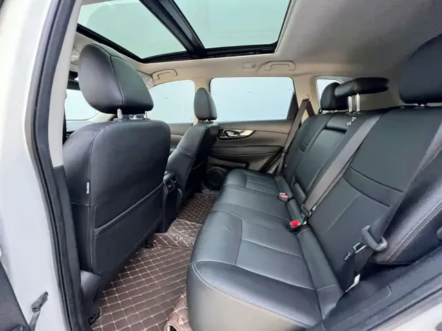 Nissan X-Trail — Фото автомобиля 7