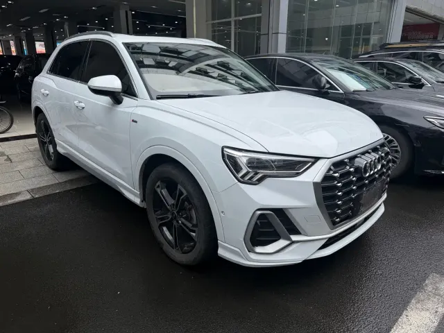 Audi Q3 — Фото автомобиля 3