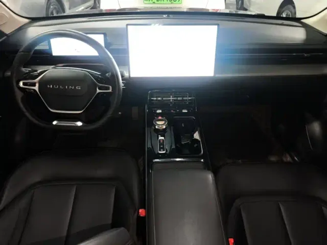 Wuling Starlight — Фото автомобиля 9