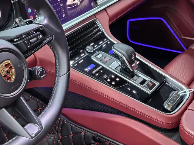 Porsche Panamera — Фото автомобиля 16