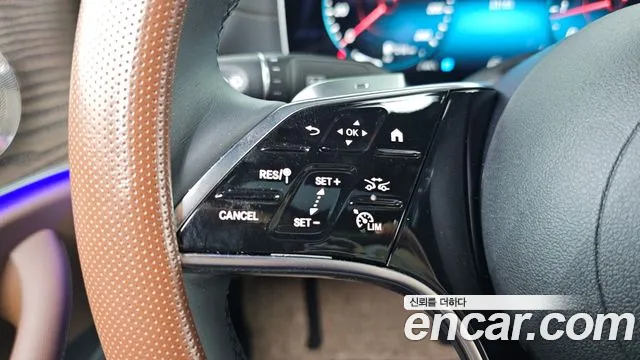 Mercedes-Benz E-Class — Фото автомобиля 26