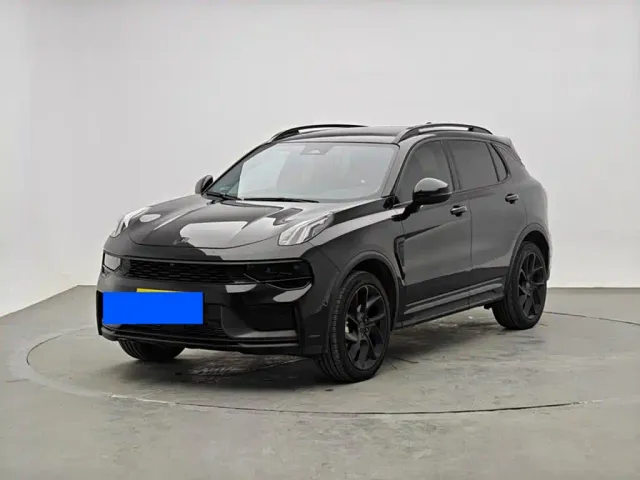 Фотография автомобиля — Lynk & Co 01