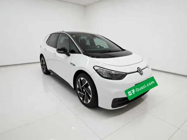 Volkswagen ID.3 — Фото автомобиля 3