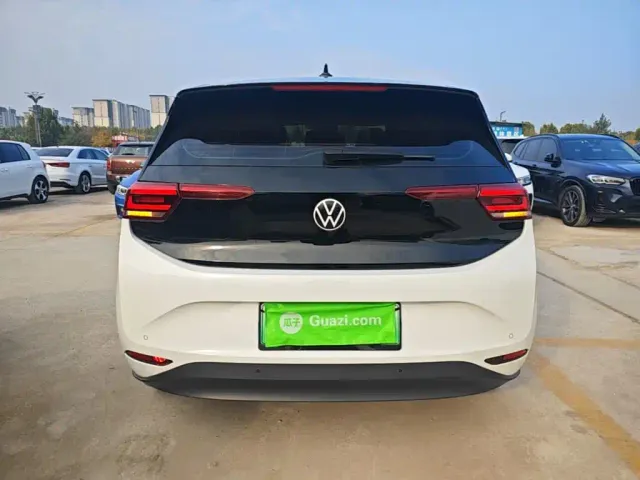 Volkswagen ID.3 — Фото автомобиля 5