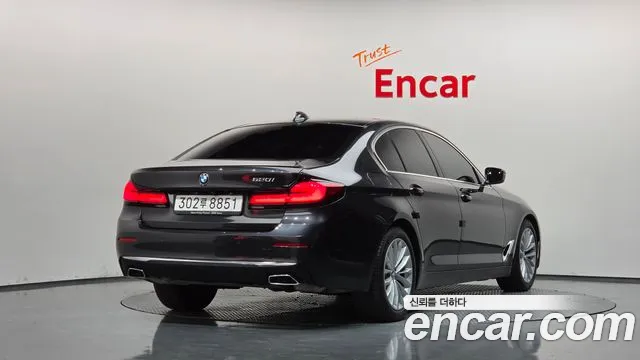 BMW 5-Series — Фото автомобиля 2