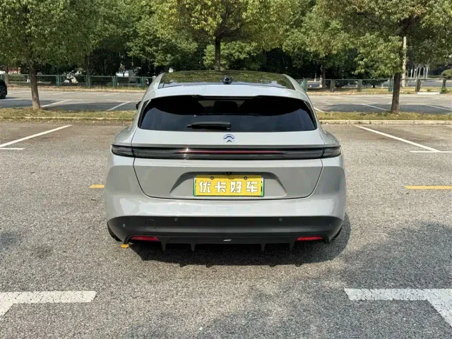 Nio ET5 Touring — Фото автомобиля 6