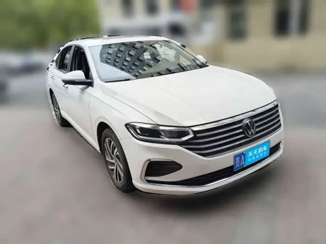 Volkswagen Lavida — Фото автомобиля 3