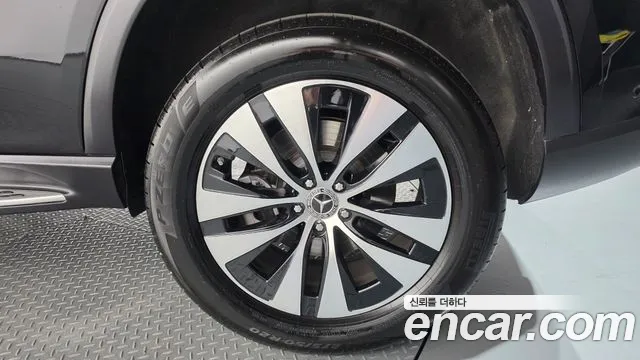 Mercedes-Benz GLE-Class — Фото автомобиля 21