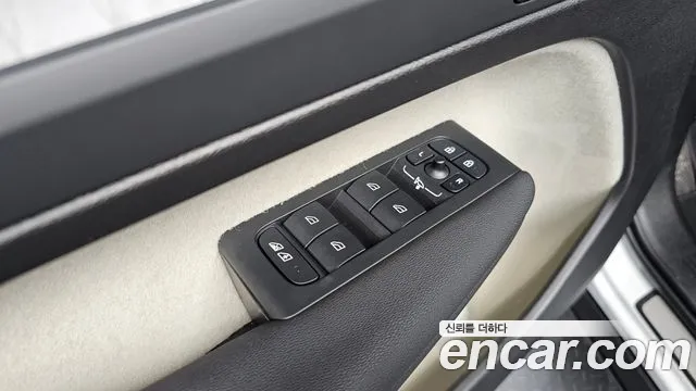 Вольво XC40 B4 Ultra Bright — Фото автомобиля 30