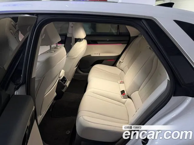 Hyundai Grandeur Grandeur (GN7) 2.5 Бензин 2WD — Фото автомобиля 5