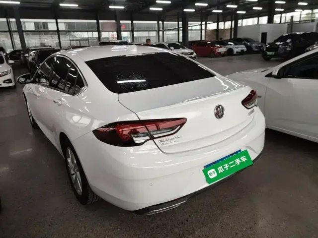 Buick Regal — Фото автомобиля 4