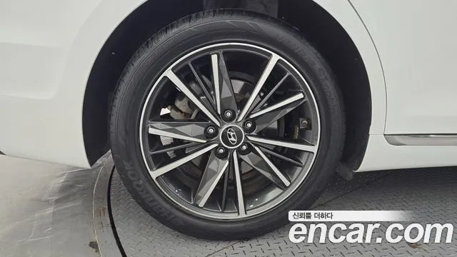 Hyundai Grandeur New — Фото автомобиля 5