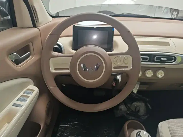 Wuling Hongguang Mini EV — Фото автомобиля 6