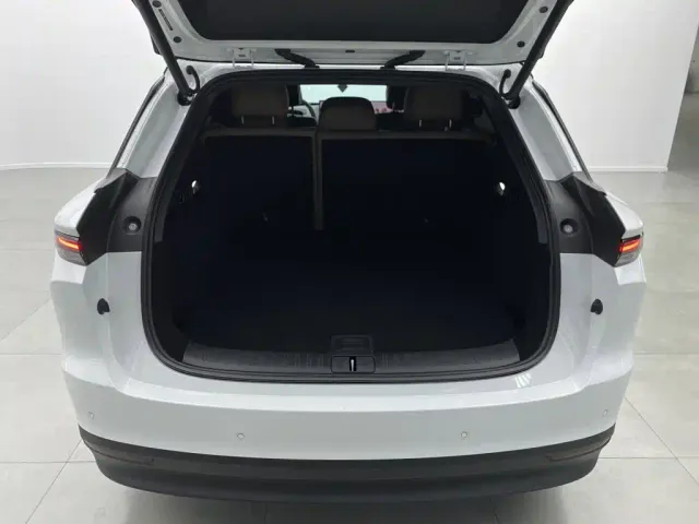 Li Auto i6 — Фото автомобиля 4