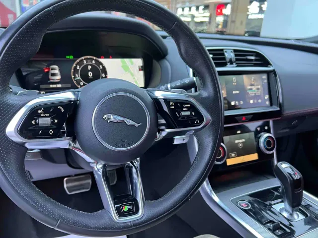 Jaguar XEL — Фото автомобиля 14