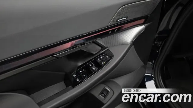 BMW 5-Series 5 серия (G60) 530i xDrive M Sport — Фото автомобиля 21