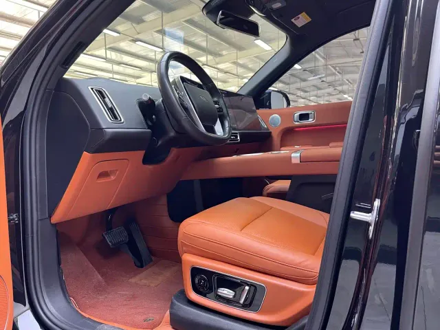 Li Auto L9 — Фото автомобиля 13