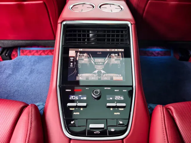 Porsche Panamera — Фото автомобиля 13