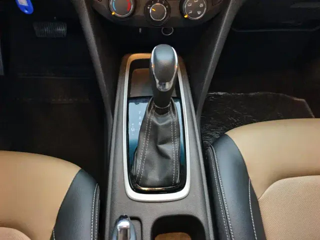 Chevrolet Monza — Фото автомобиля 16