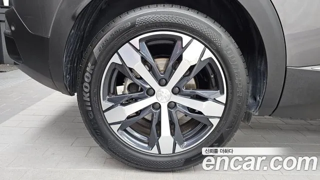 Peugeot 3008 — Фото автомобиля 5