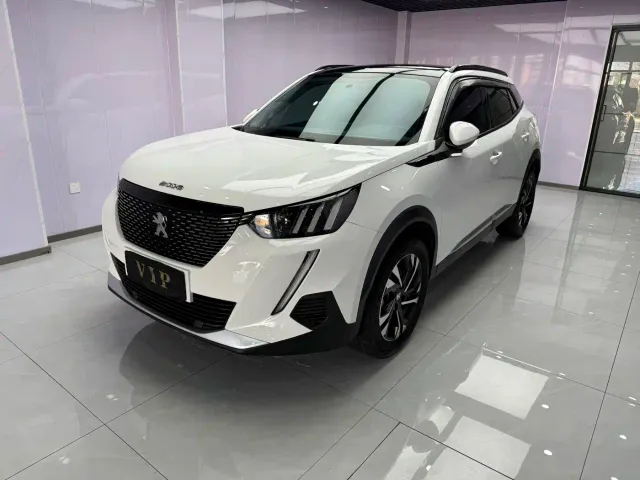 Фотография автомобиля — Peugeot 2008