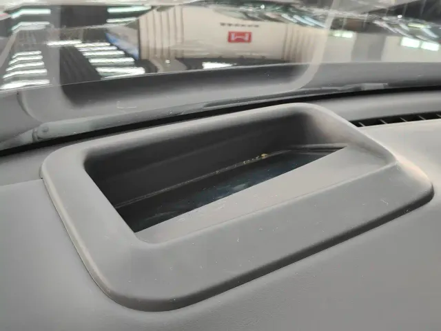 Li Auto Li Xiang L9 2024 Model Ultra — Фото автомобиля 10