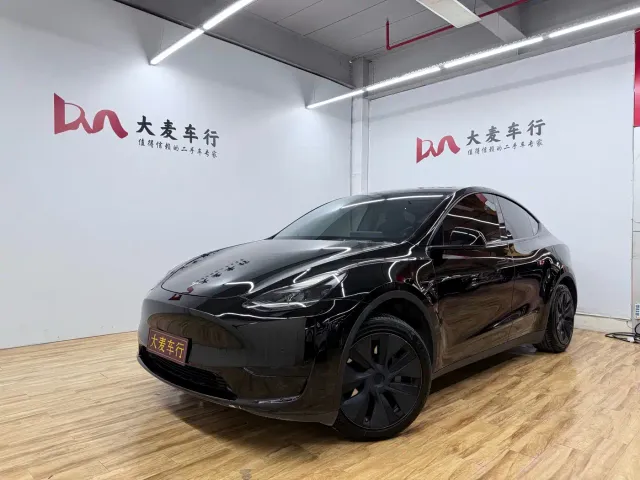 Фотография автомобиля — Tesla Model Y