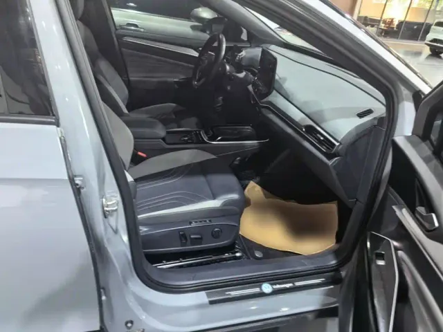 Volkswagen ID.4 CROZZ 2021 Long Range PRO 2WD — Фото автомобиля 24