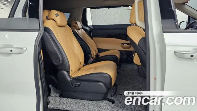 Kia Carnival 4th Gen — Фото автомобиля 11