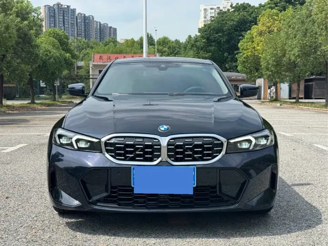 BMW 3 Series — Фото автомобиля 2