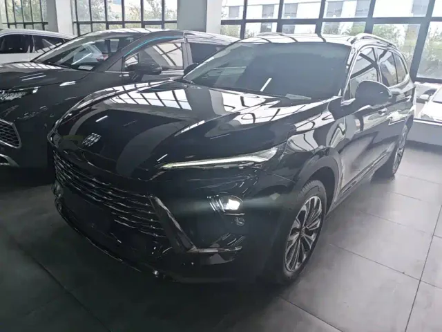 Фотография автомобиля — Buick Envision Plus