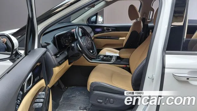 Kia Carnival Generation 4 — Фото автомобиля 14