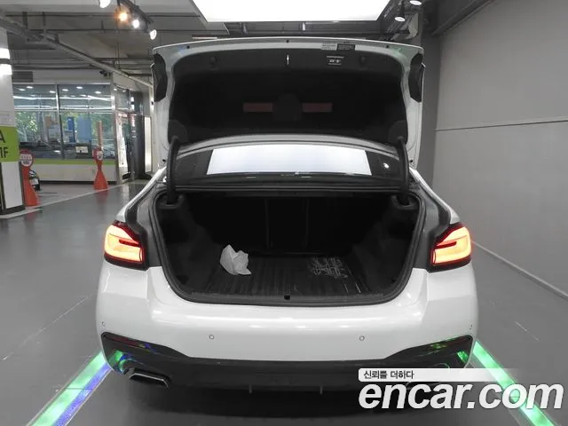 BMW 5 Series G30 — Фото автомобиля 19