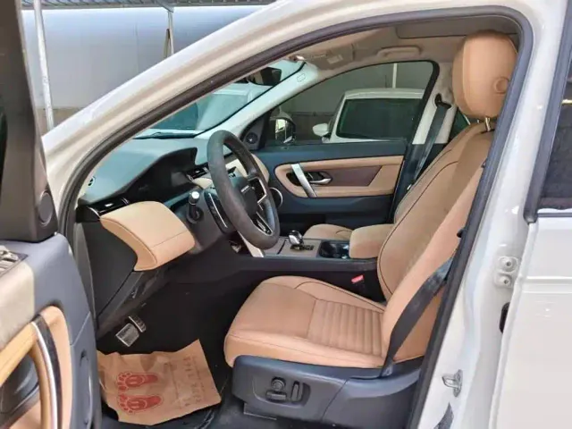 Land Rover Discovery Sport — Фото автомобиля 4