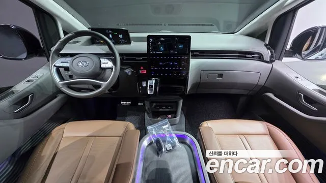 Hyundai Staria Staria Lounge 9 мест — Фото автомобиля 7