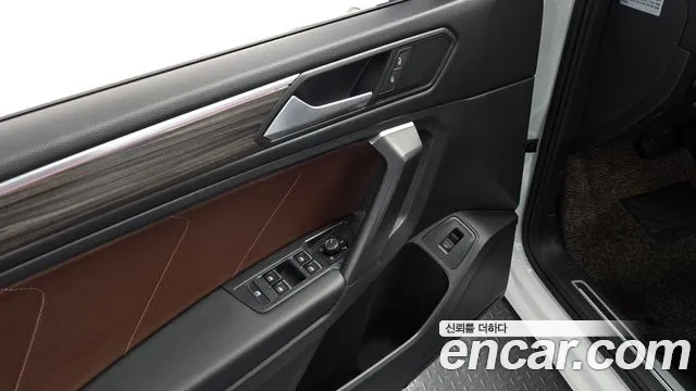 Volkswagen Tiguan — Фото автомобиля 18