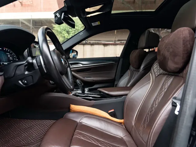 BMW 5 Series — Фото автомобиля 13