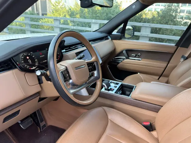 Land Rover Range Rover — Фото автомобиля 10