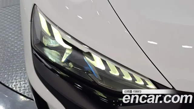 Audi e-tron GT — Фото автомобиля 22