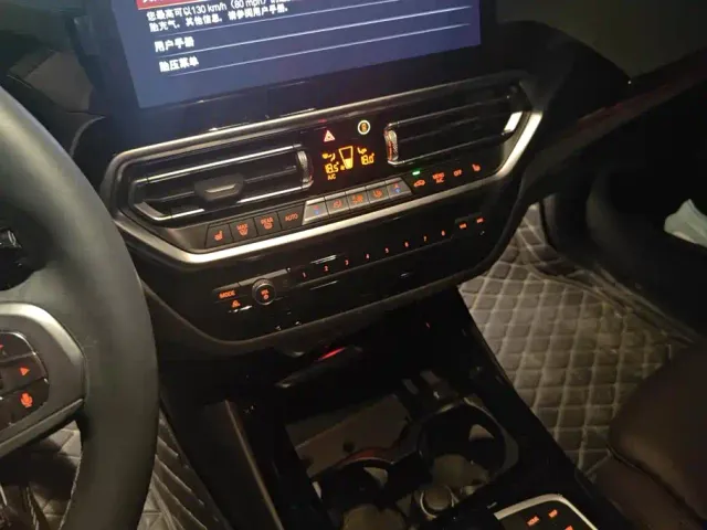 BMW X3 — Фото автомобиля 13