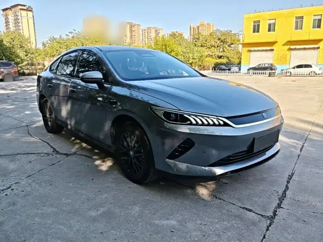 BYD Qin PLUS — Фото автомобиля 3