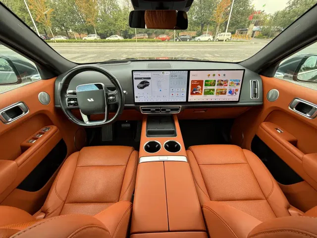 Li Auto L7 — Фото автомобиля 9