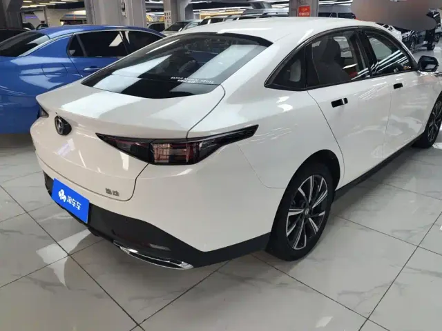 Changan Eado — Фото автомобиля 3